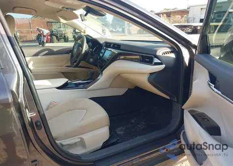 2020 Toyota Camry Le from USA, damaged, VIN 4T1C11AK7LU305598